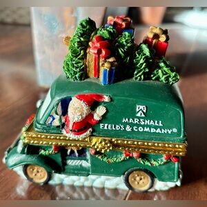 Vintage Marshall Fields & Company Delivery Truck with Santa Trinket Box EUC